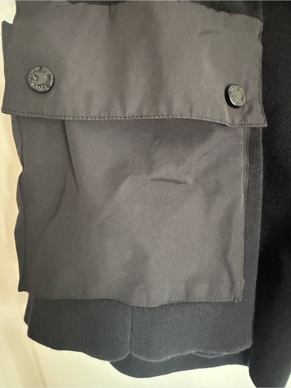 Louis Vuitton Black Cargo Pocket Men's Shorts - Picture 5 of 12